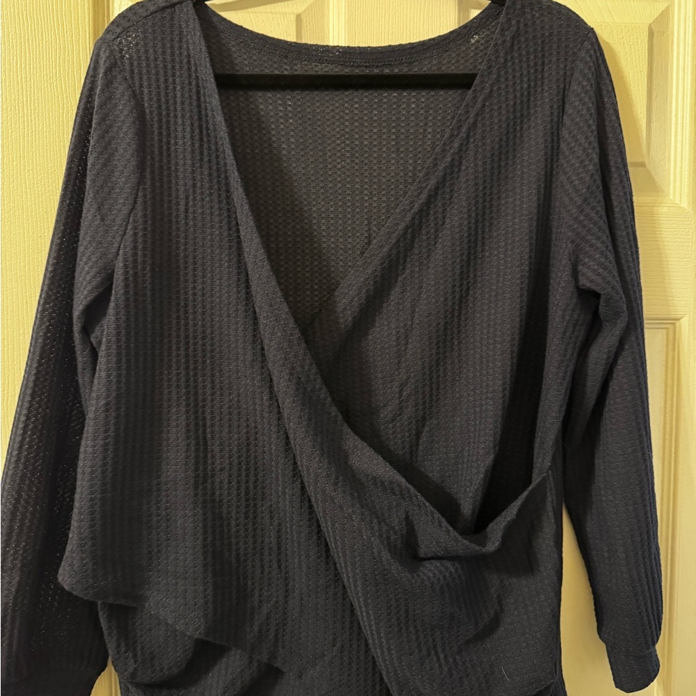 BloomChic Elegant Black Long Sleeve Top